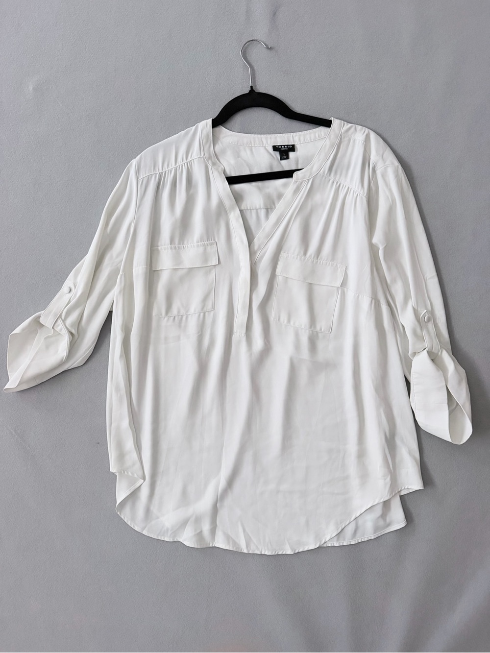 torrid White Split-Neck Roll-Sleeve Tunic